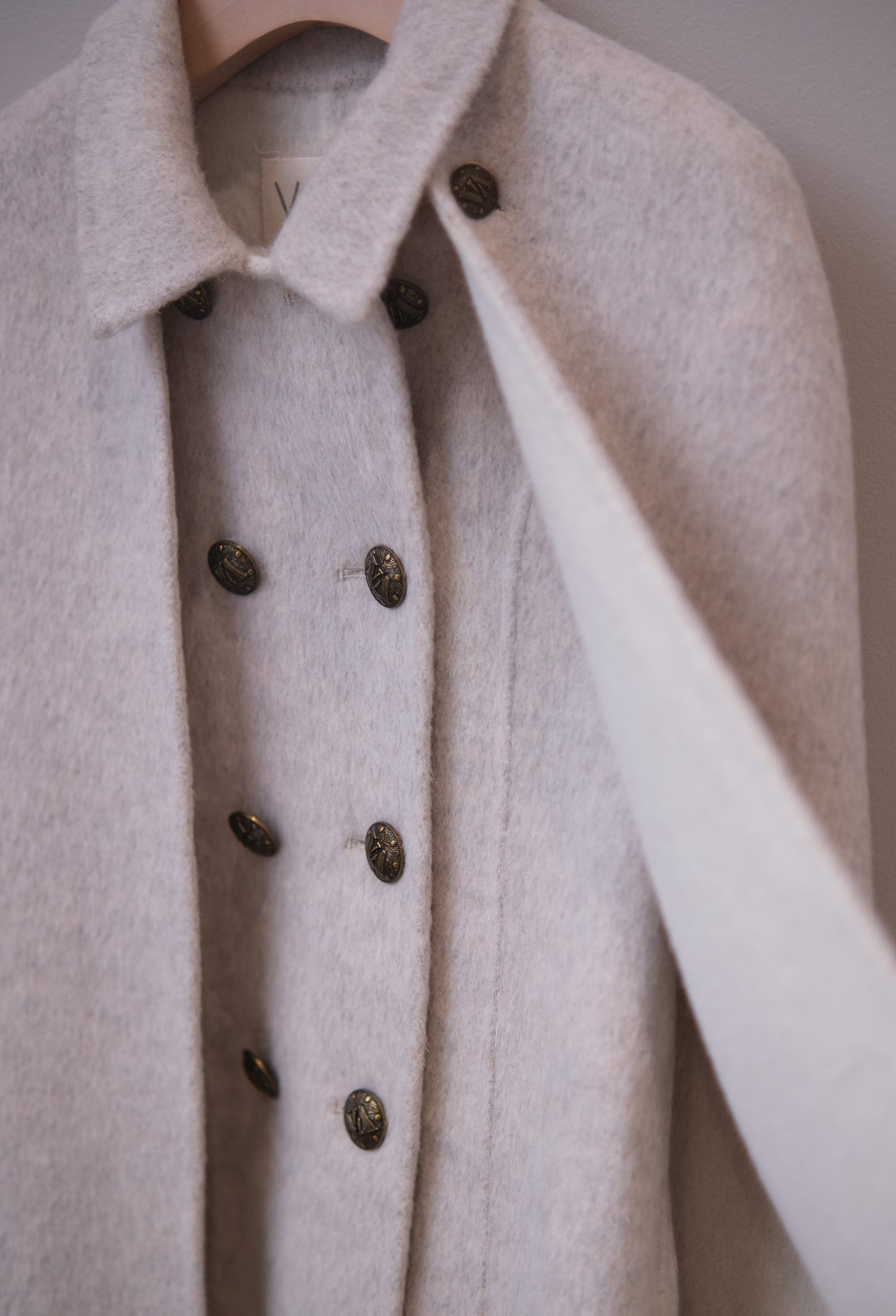 Cape-effect Cashmere and Wool coat