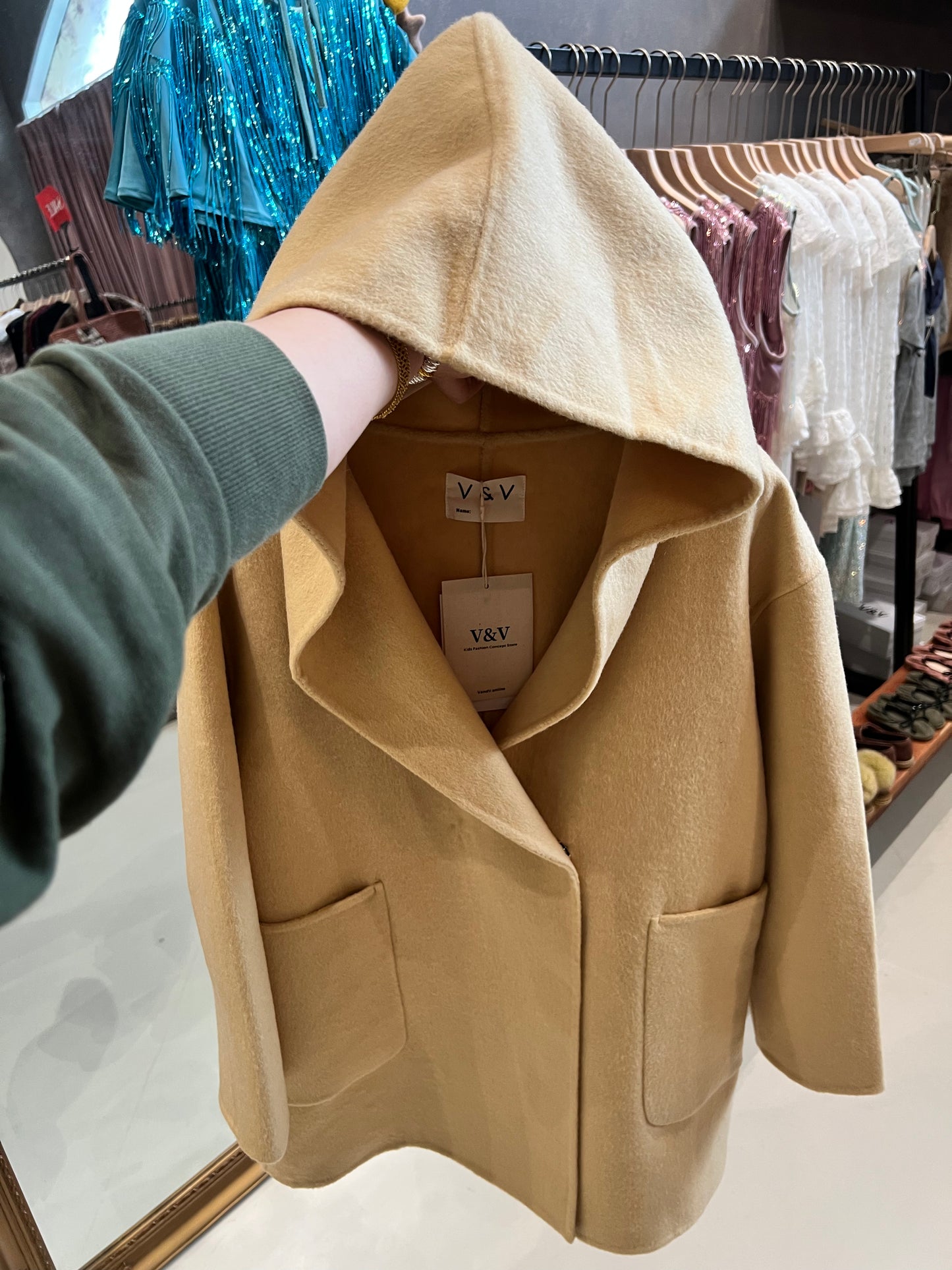 V&V Wool and Cashmere Blended Coat