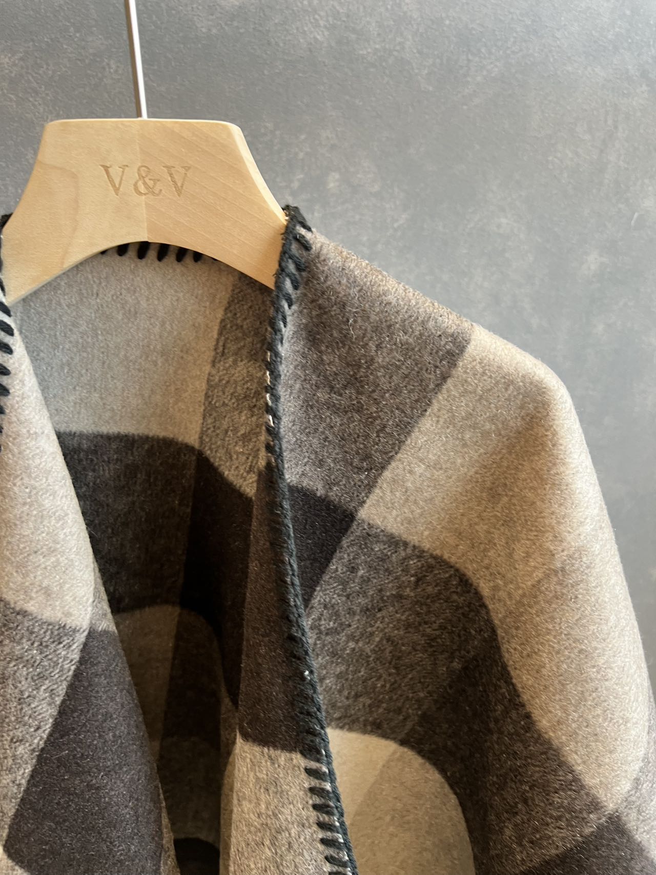 V&V Merino Wool Cape