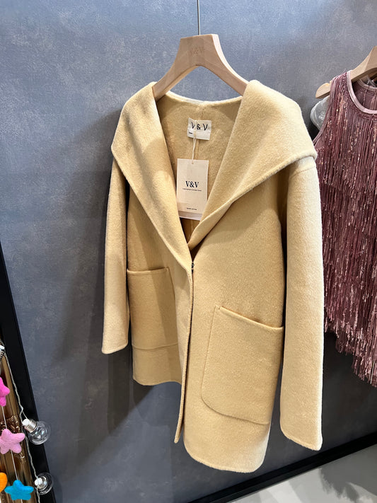 V&V Wool and Cashmere Blended Coat