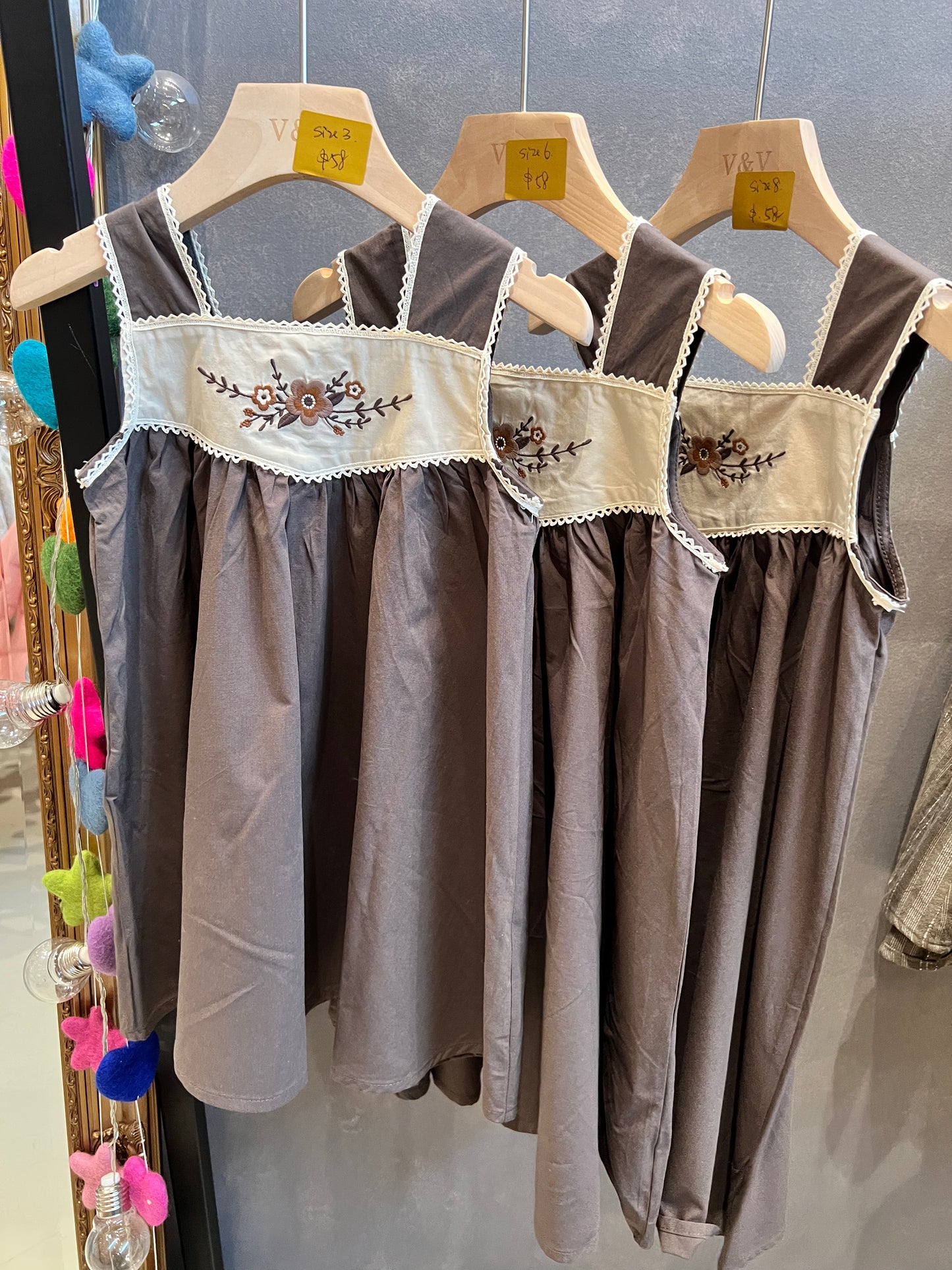 V&V Embroidery Dress