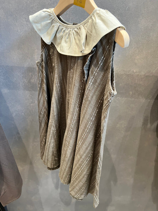 V&V Linen Ruffle Collar Dress