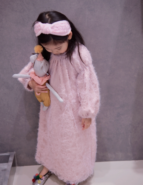 V&V Wool Blended Lace Dresss